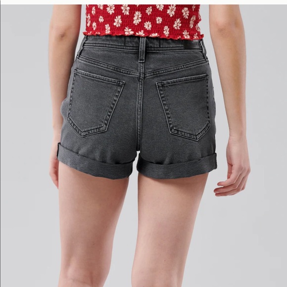 **SOLD**Hollister Dark Grey Mom Short Size 7 - Picture 8 of 9